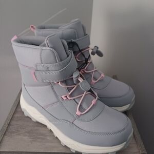 NEW Cat & Jack Gray/pink Zip Side Insulated Snow Boots Girls Sz 5